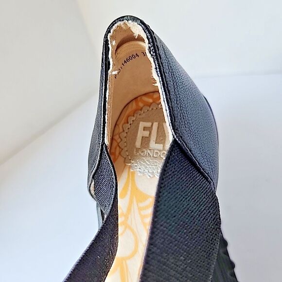 Fly London Peep Toe Shoes Womens EU 38 US 7.5 - 8 Wedge Gold Perforated Black - Picture 12 of 13